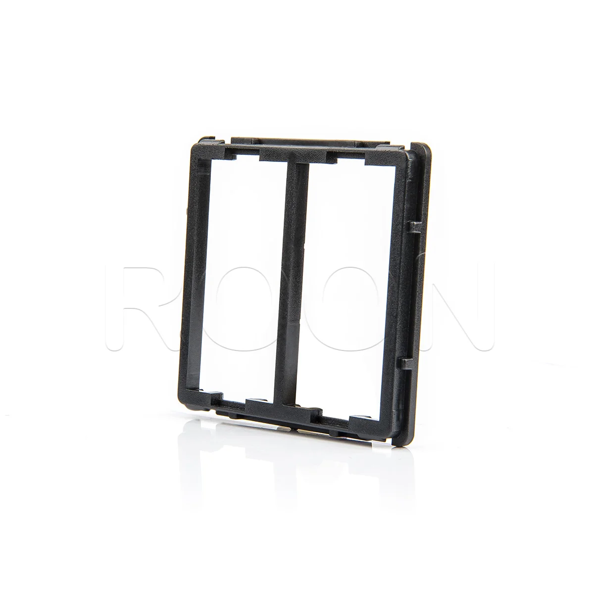 Modul zásuvky ROON R-1/2-Frame