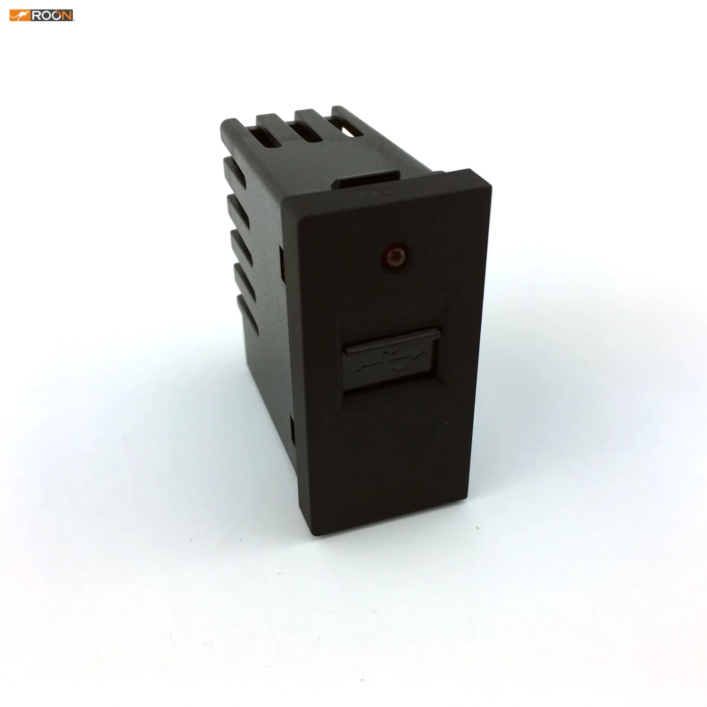 Modul zásuvky ROON R-1/2-USB1A-B